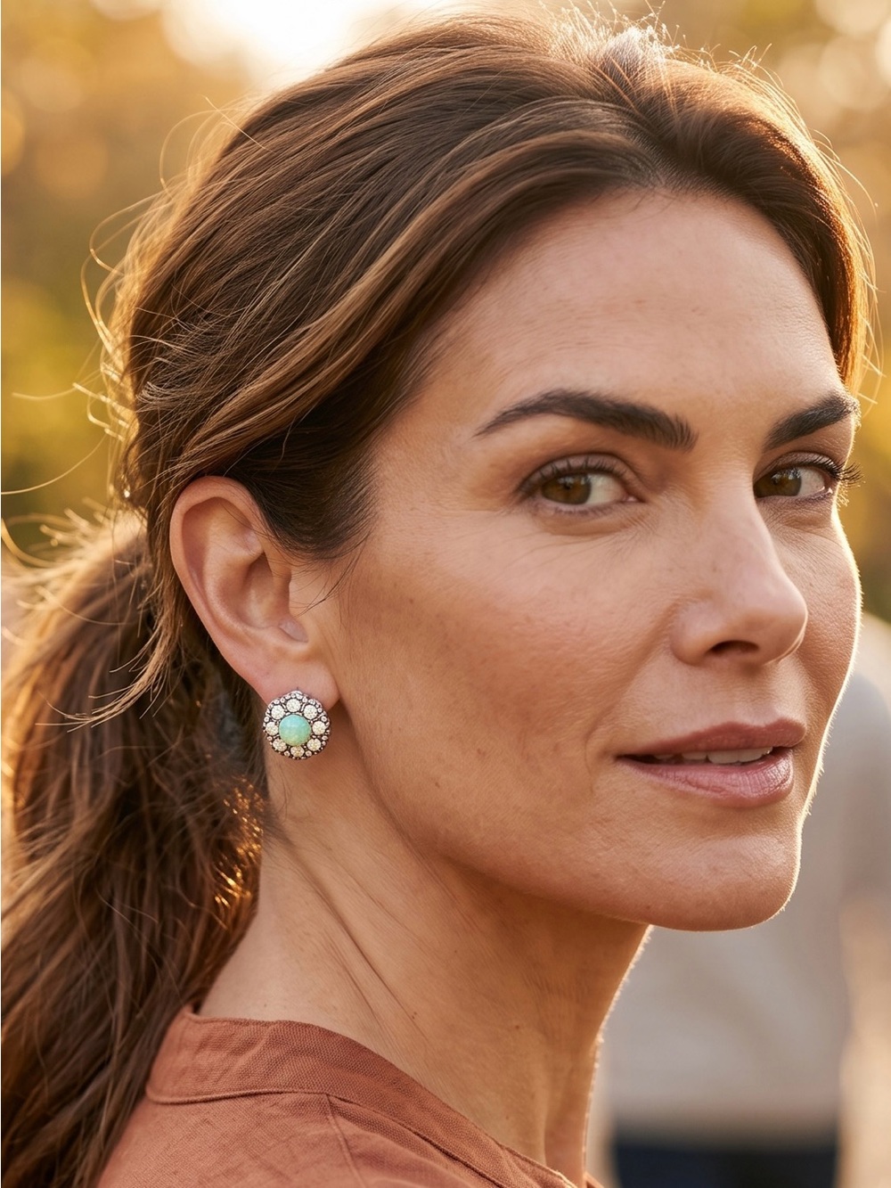 🏷️‼️5/$25🏷️‼️🩶Slvr-Tone Aqua Blue Opal-Like Stone w/Clear Crystal Halo Earrings🩶